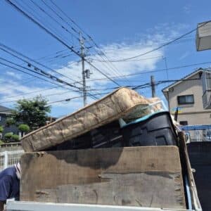 八代市で引越し時にベッド、布団など回収