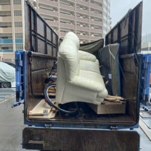 長崎市内のマンションにて不用品の片付け