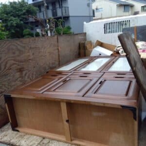 速見郡日出町で断捨離の際に、大型の食器棚回収