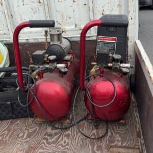 下関市で片付け時に出たコンプレッサーや電源コード処分